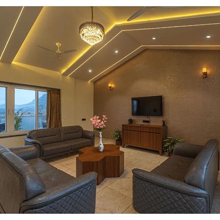 איגטפורי Mountain Glory 8Bhk By Tensorstays, Pool & Theater מראה חיצוני תמונה